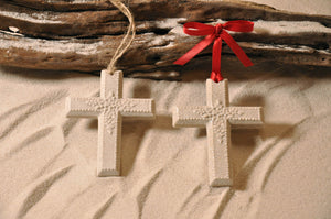 CROSS ORNAMENT, FAITH, SAND ORNAMENT, TROPICAL SEASIDE ORNAMENT, COASTAL BEACH GIFT, MADE IN FLORIDA, BEACH LOVER GIFTS, BEACH SAND KEEPSAKES, VACATION SOUVENIR, GIFT SHOP OWNERS, PROMOTIONAL ITEMS, PARTY FAVOR, SPECIAL EVENT, COLLECTIBLES, HAND-CRAFTED, FUNDRAISER, BRIDAL SHOWER FAVORS, DESTINATION WEDDING, BEACH WEDDING FAVORS