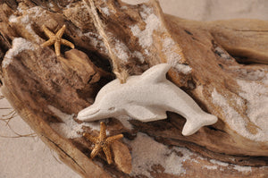 DOLPHIN ORNAMENT, DOLPHINS, SAND ORNAMENT, TROPICAL SEASIDE ORNAMENT, COASTAL BEACH GIFT, MADE IN FLORIDA, BEACH LOVER GIFTS, BEACH SAND KEEPSAKES, VACATION SOUVENIR, GIFT SHOP OWNERS, PROMOTIONAL ITEMS, PARTY FAVOR, SPECIAL EVENT, COLLECTIBLES, HAND-CRAFTED, FUNDRAISER, BRIDAL SHOWER FAVORS, DESTINATION WEDDING, BEACH WEDDING FAVORS