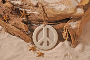PEACE SIGN, PEACE SIGN ORNAMENT, SAND ORNAMENT, TROPICAL SEASIDE ORNAMENT, COASTAL BEACH GIFT, MADE IN FLORIDA, BEACH LOVER GIFTS, BEACH SAND KEEPSAKES, VACATION SOUVENIR, GIFT SHOP OWNERS, PROMOTIONAL ITEMS, PARTY FAVOR, SPECIAL EVENT, COLLECTIBLES, HAND-CRAFTED, FUNDRAISER, BRIDAL SHOWER FAVORS, DESTINATION WEDDING, BEACH WEDDING FAVORS