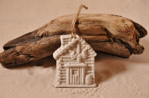 LOG CABIN ORNAMENT, LOG CABIN, SAND ORNAMENT, TROPICAL SEASIDE ORNAMENT, COASTAL BEACH GIFT, MADE IN FLORIDA, BEACH LOVER GIFTS, BEACH SAND KEEPSAKES, VACATION SOUVENIR, GIFT SHOP OWNERS, PROMOTIONAL ITEMS, PARTY FAVOR, SPECIAL EVENT, COLLECTIBLES, HAND-CRAFTED, FUNDRAISER, BRIDAL SHOWER FAVORS, DESTINATION WEDDING, BEACH WEDDING FAVORS